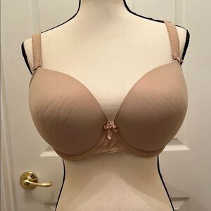 Freya women’s size 36FF nude deco plunge tshirt bra.